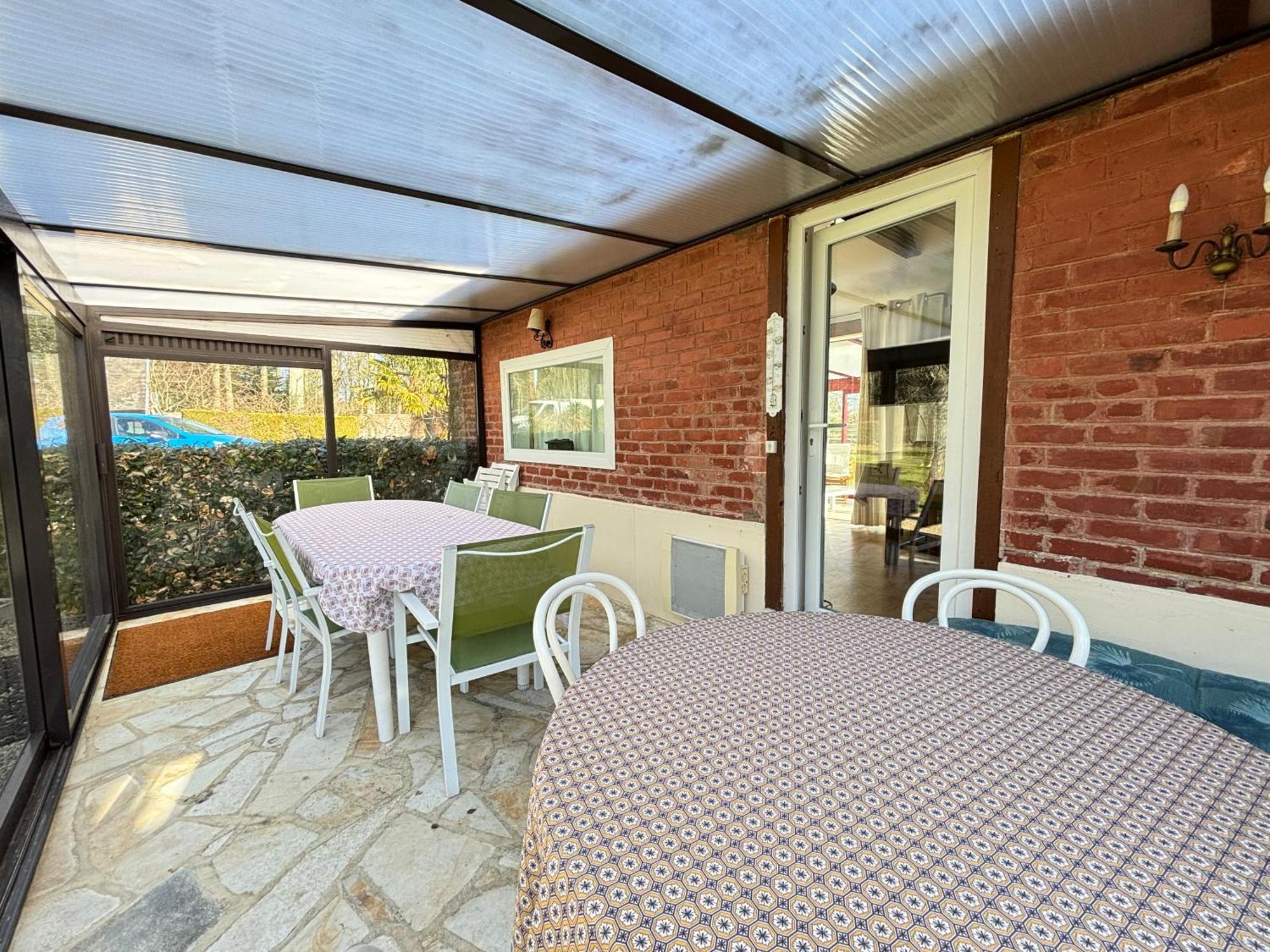 Maison De Campagne Lumineuse Spacieuse Dans Impasse Au Calme A Proximite D'Un Chateau Deux Verandas Grand Jardin Cabane Pour Velos, Pres Port En Bessin Et Bayeux, Proche Plages Du Debarquement Commes Ngoại thất bức ảnh
