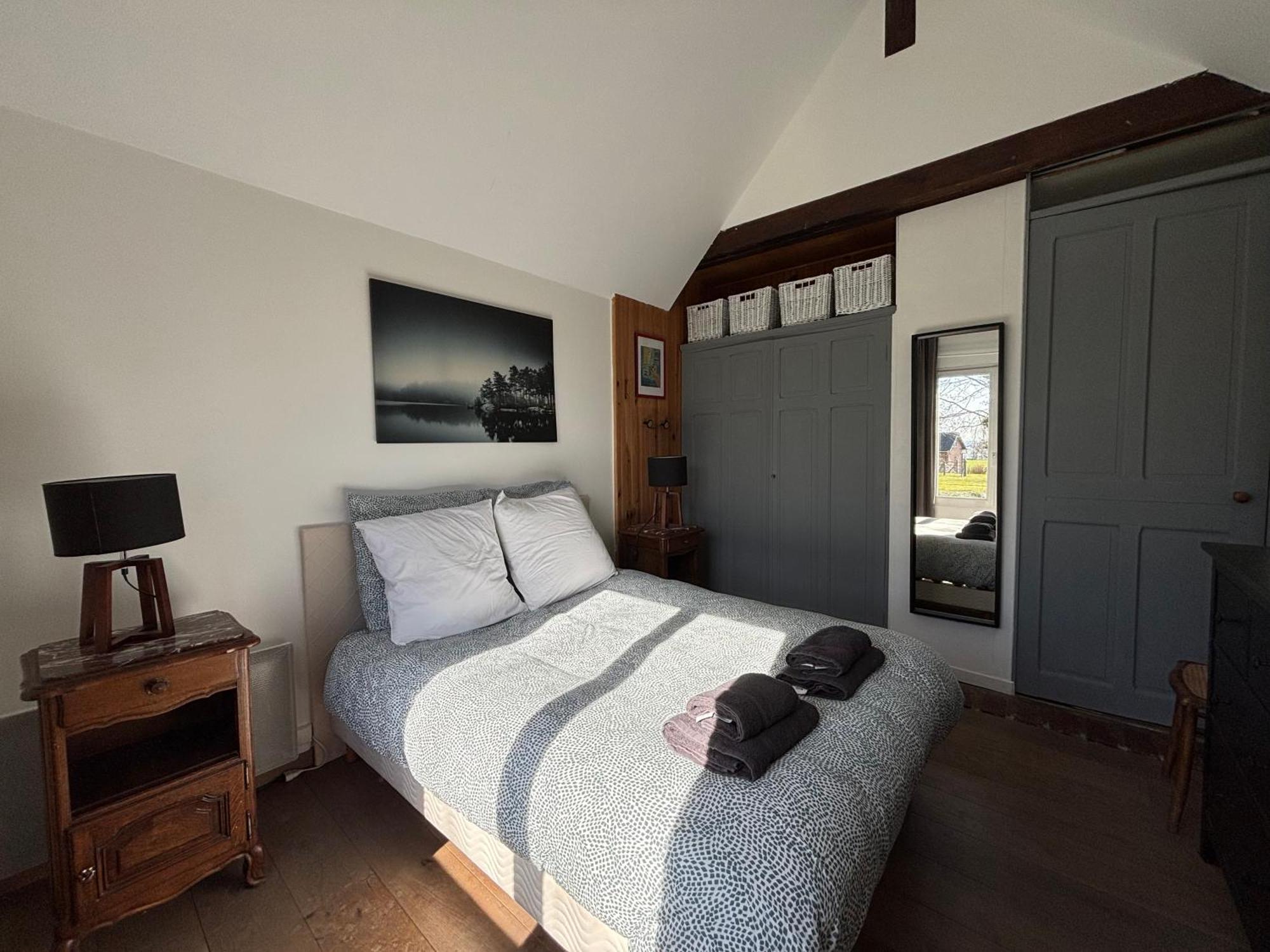 Maison De Campagne Lumineuse Spacieuse Dans Impasse Au Calme A Proximite D'Un Chateau Deux Verandas Grand Jardin Cabane Pour Velos, Pres Port En Bessin Et Bayeux, Proche Plages Du Debarquement Commes Ngoại thất bức ảnh