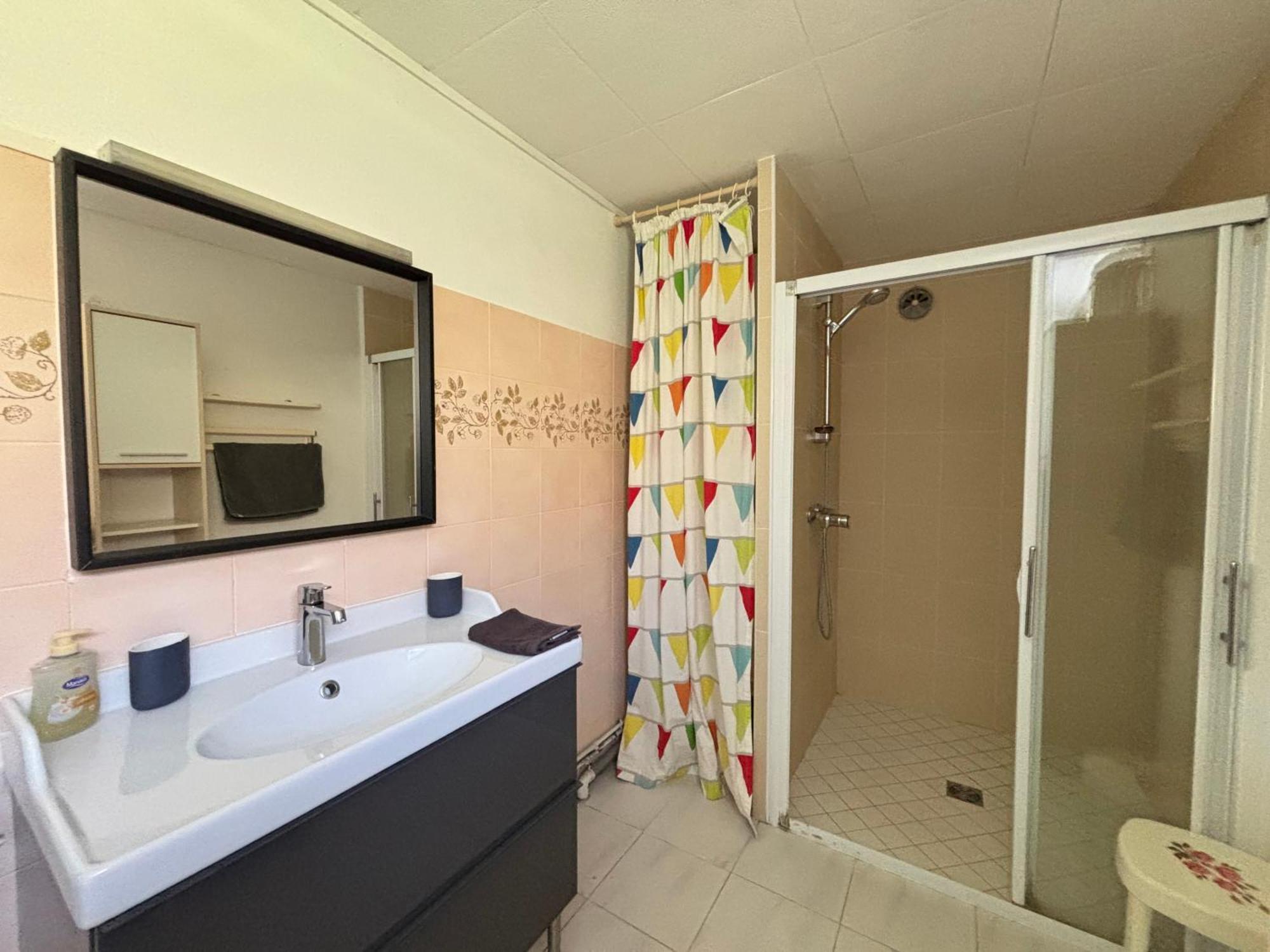Maison De Campagne Lumineuse Spacieuse Dans Impasse Au Calme A Proximite D'Un Chateau Deux Verandas Grand Jardin Cabane Pour Velos, Pres Port En Bessin Et Bayeux, Proche Plages Du Debarquement Commes Ngoại thất bức ảnh