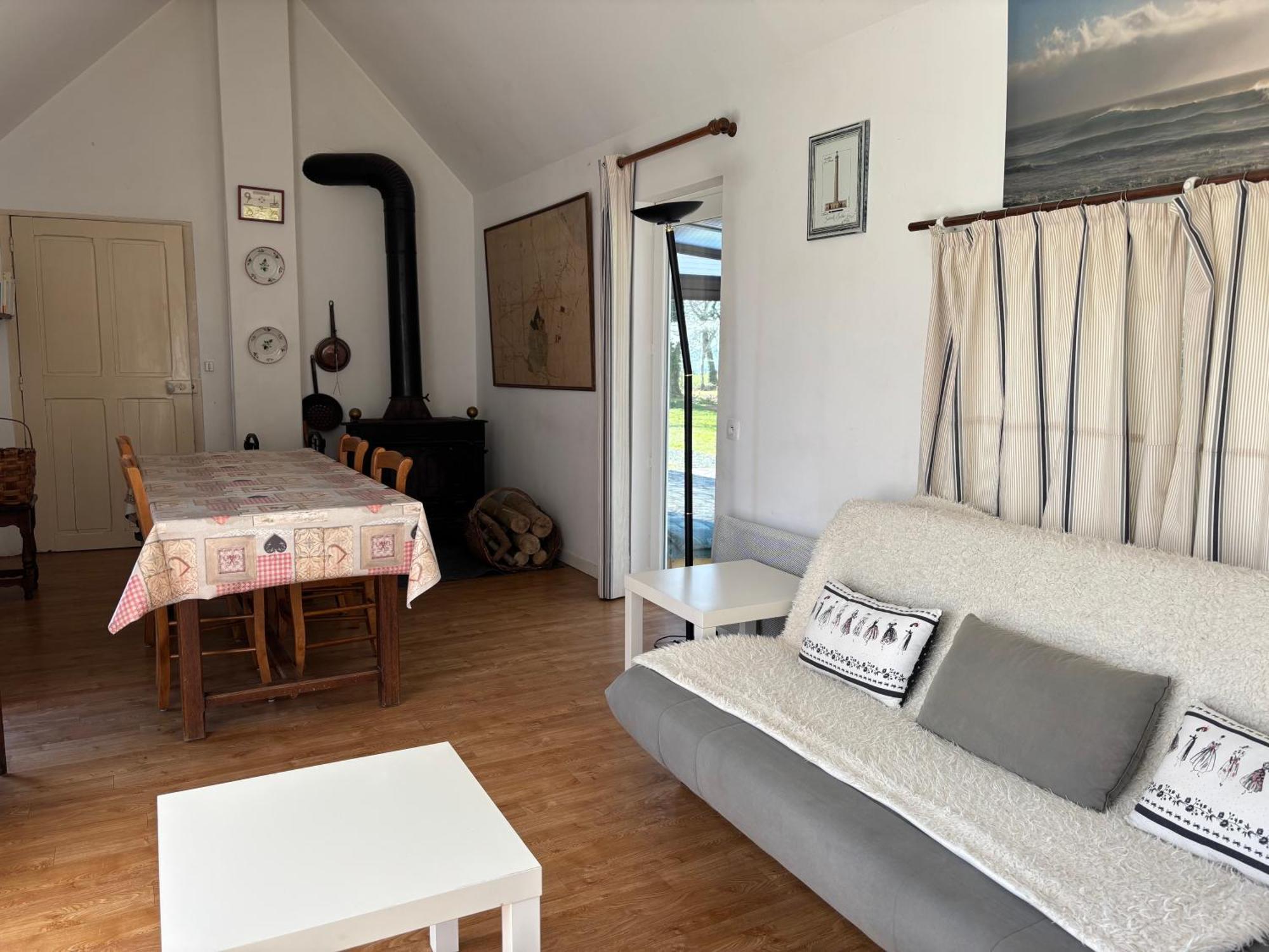 Maison De Campagne Lumineuse Spacieuse Dans Impasse Au Calme A Proximite D'Un Chateau Deux Verandas Grand Jardin Cabane Pour Velos, Pres Port En Bessin Et Bayeux, Proche Plages Du Debarquement Commes Ngoại thất bức ảnh